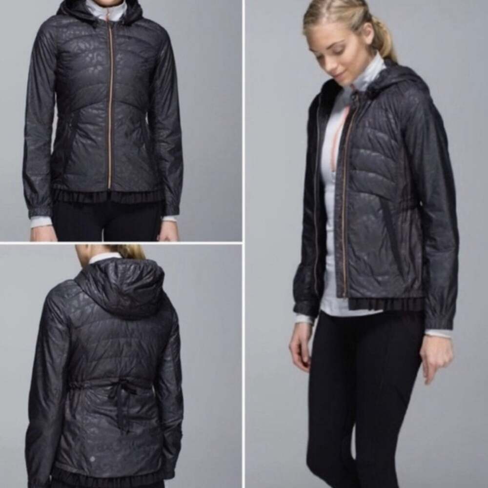 EUC Lululemon Oil Slick Black Camo Spring Fling Fluffy Jacket Size 6